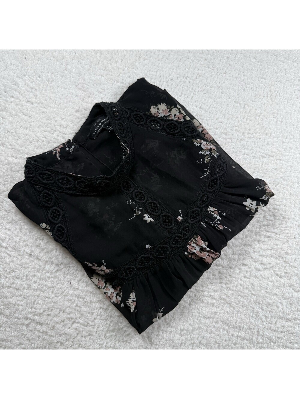 Lucky Brand Women’s Large Black Floral Blouse Lace Crochet Boho Sheer Long Sleev